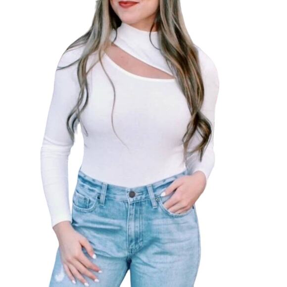 Le Lis S Cream Tan Ribbed Knit Cutout Long Sleeve Fitted Thong Bodysuit - Picture 1 of 5